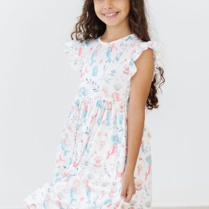 Mermaid Friends Kleid mit schwingendem Rock – Flügelärmel