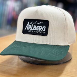 Arlberg Ski & Surf Shops Barstool Kappe – 2025
