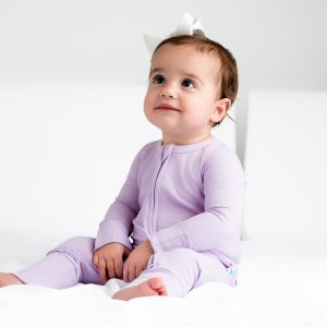 Lavender gerippter Strampler