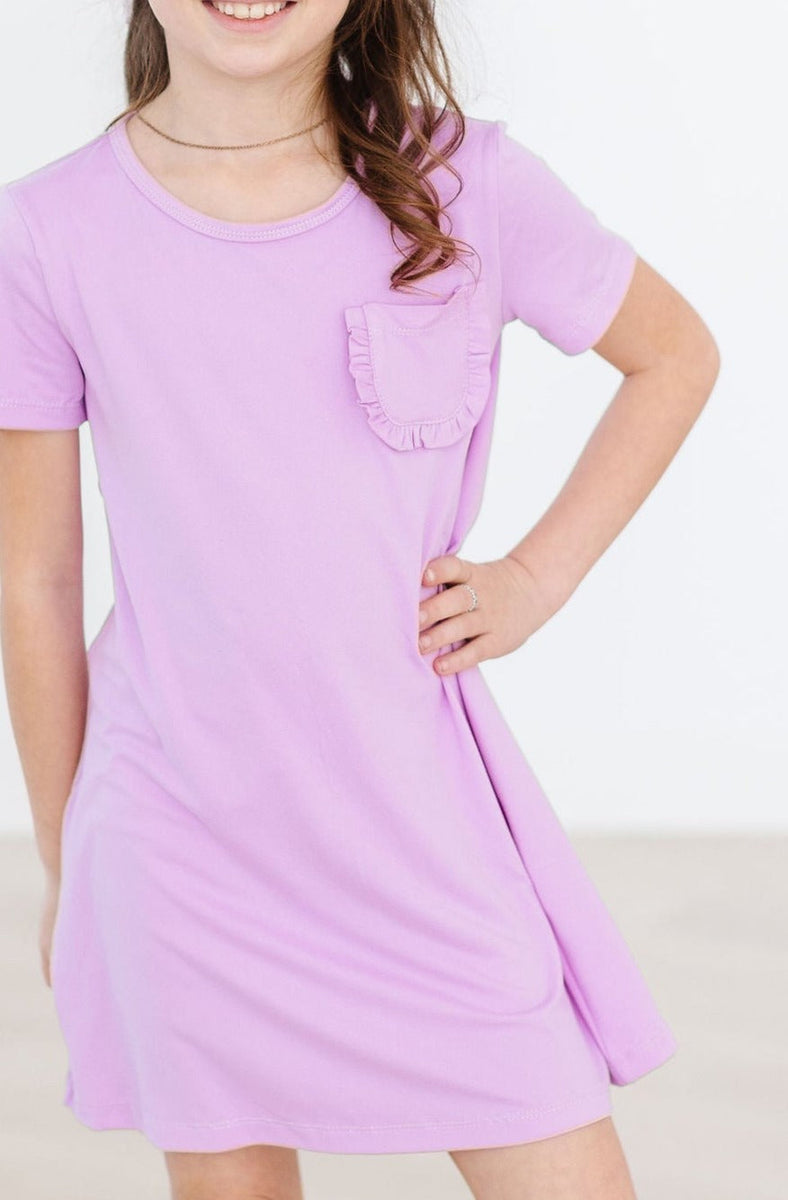 Bright T-Shirt-Kleid – Flieder