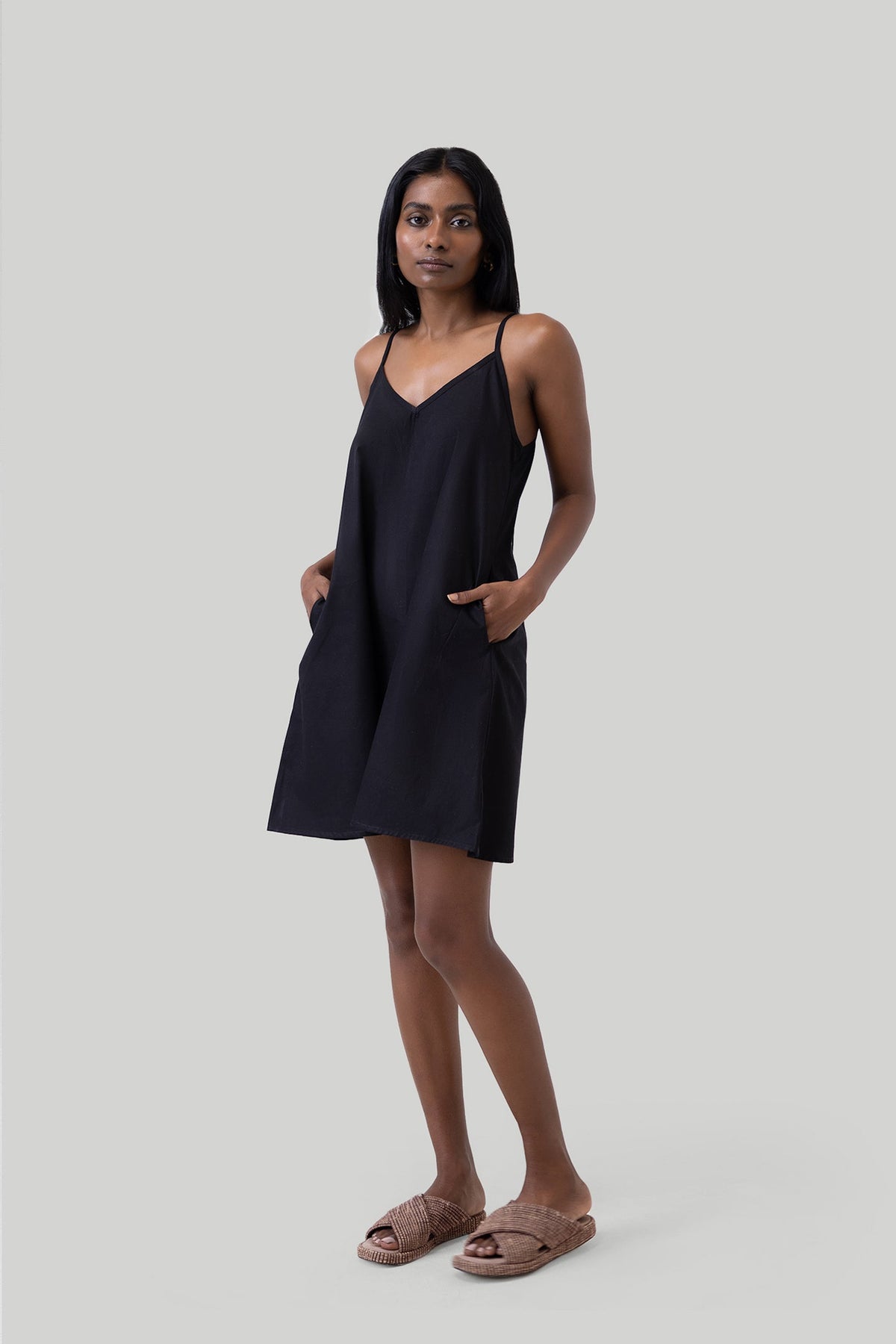 Kurzes Zeltkleid – Schwarz