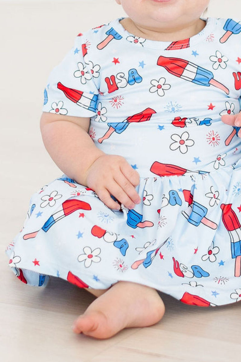 Proudly Patriotic Body mit schwingendem Rockteil – Kurzarm