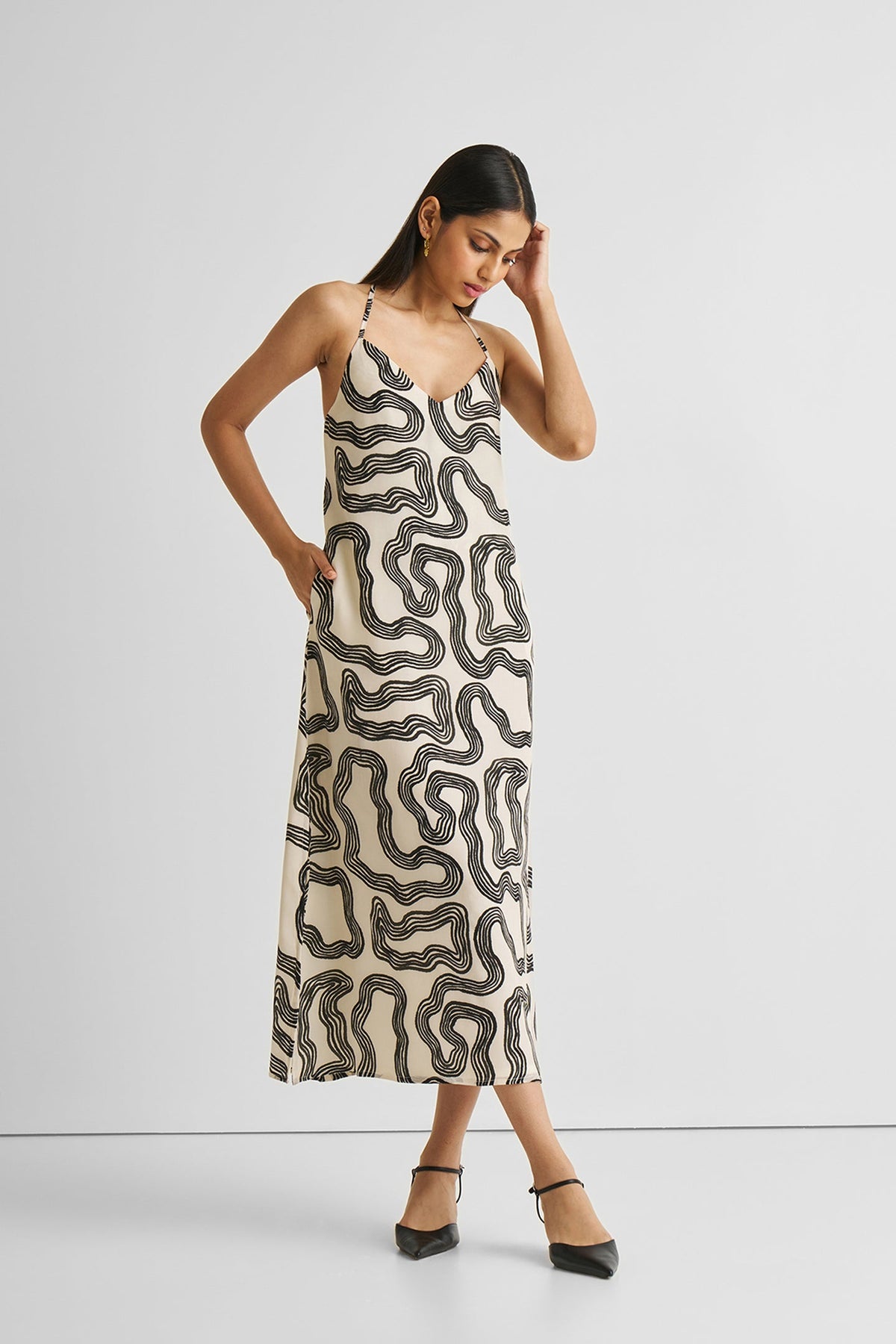 Midi-Unterkleid mit schwarzen Streifen
