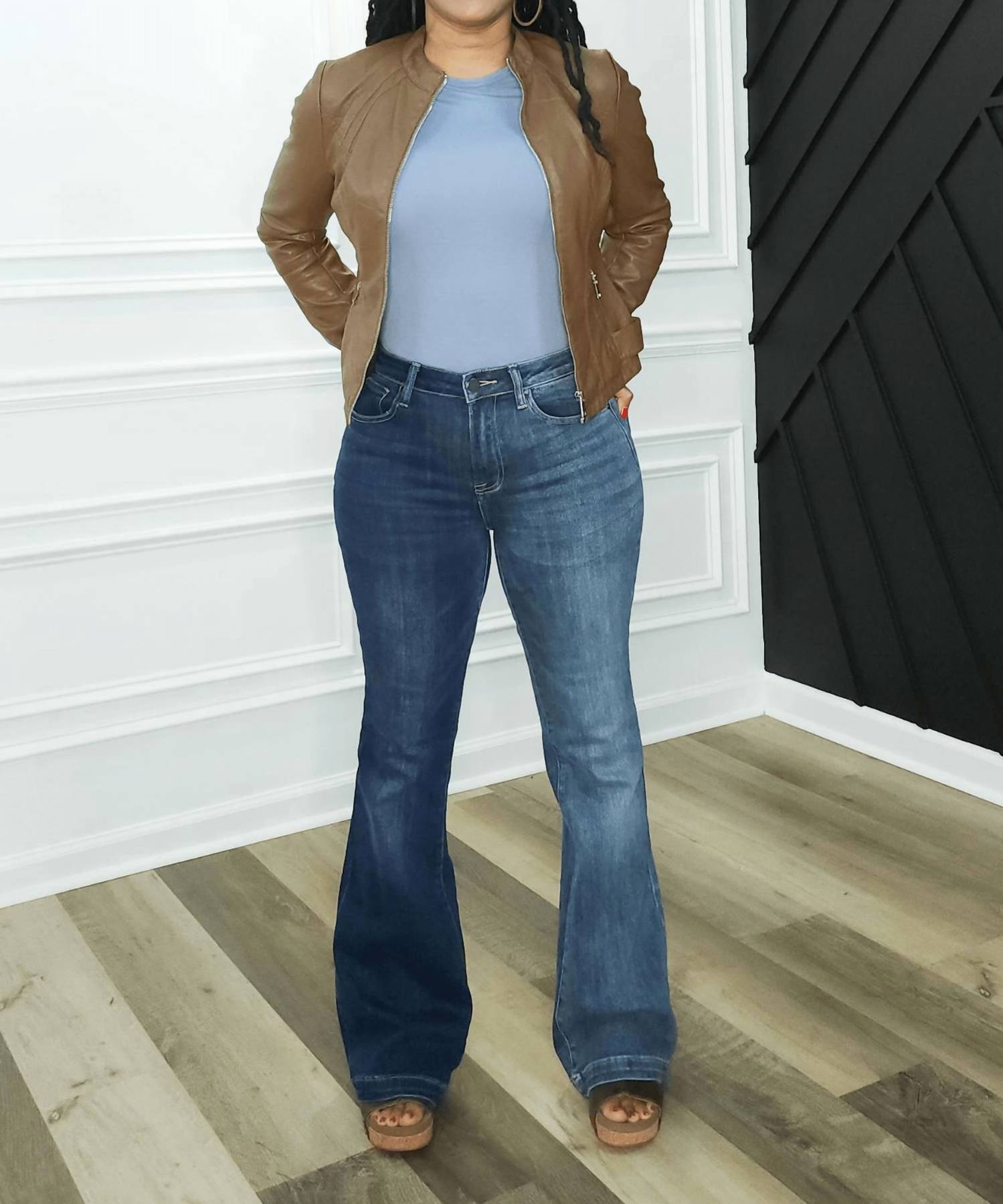 Jeans – hoher Bund, zweifarbig, ausgestellt, Blau