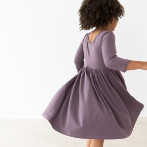 Vintage 3/4 Kleid mit schwingendem Rock – Taschen, Violett