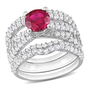 Mimi & Max Brautring-Set aus Sterlingsilber mit synthetischen Rubinen und weißen Saphiren – 4 1/5 ct TGW
