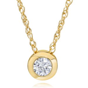 Solitär-Anhänger aus 14-karätigem Gelbgold mit rundem laborgezüchtetem Diamanten in Zargenfassung – 1/4 ct
