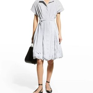 Lilibet Kleid – Nadelstreifen, Crinkle-Struktur, Ballonschnitt, Schwarz, Weiß